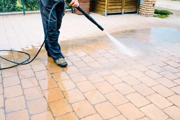 Cost of Pavement Staining in Laguna Niguel